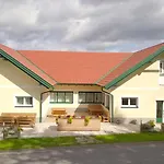 Hebalm - 900 M2 Familien-&gruppenhaus Zur Alleinnutzung Gasthof