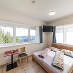Gaestehaus Hebalm - Alleinnutzung Bis 50 Personen, 900 M2 4* Pack