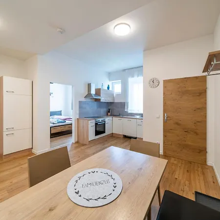 Guest house Gaestehaus Hebalm - 900 M2 Familien- & Gruppenhaus Zur Alleinnutzung Pack