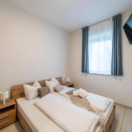 Affittacamere Gaestehaus Hebalm - Alleinnutzung Bis 50 Personen, 900 M2 Pack