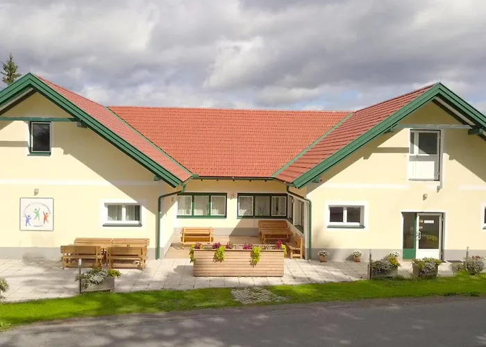 Gaestehaus Hebalm - 900 M2 Familien- & Gruppenhaus Zur Alleinnutzung Guest house