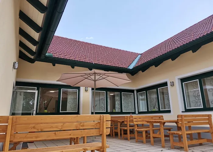 Gaestehaus Hebalm - 900 M2 Familien- & Gruppenhaus Zur Alleinnutzung Guest house 4*