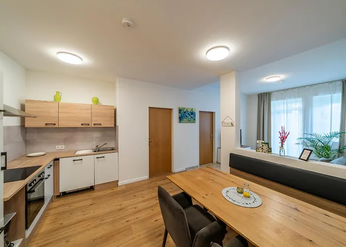 Gaestehaus Hebalm - 900 M2 Familien- & Gruppenhaus Zur Alleinnutzung 招待所