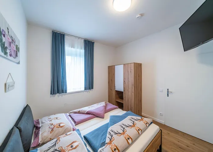 Gaestehaus Hebalm - 900 M2 Familien- & Gruppenhaus Zur Alleinnutzung 4* Pack