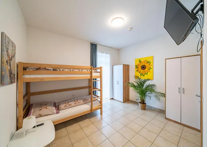 Gaestehaus Hebalm - 900 M2 Familien- & Gruppenhaus Zur Alleinnutzung 招待所