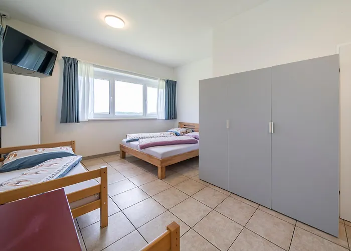 Gaestehaus Hebalm - 900 M2 Familien- & Gruppenhaus Zur Alleinnutzung